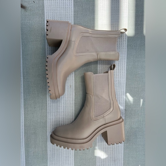 Zara Beige Chunky Heel Ankle Boots - Picture 4 of 4